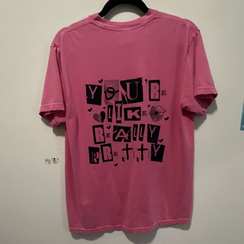 Comfort Colors Adults M Pink Cotton Jersey Crew Neck Graphic T-Shirt Mean Girls - Picture 2 of 4